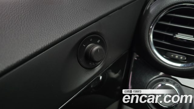 Chevrolet Korea Orlando 2015 — photo 17