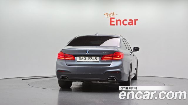 BMW 5-Series 2018 — photo 4