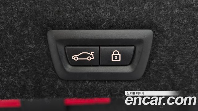 BMW 5-Series 2018 — photo 21