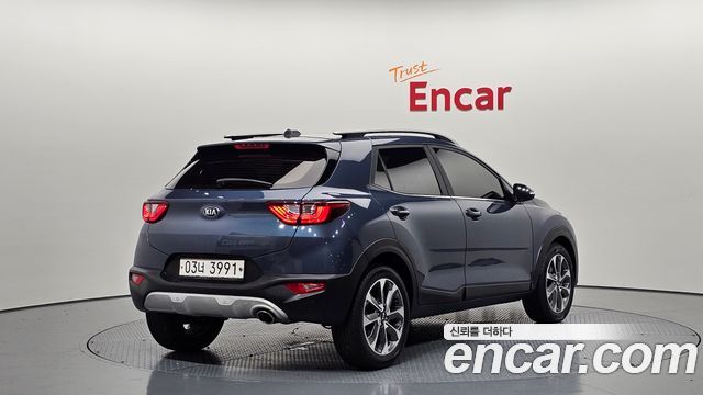 Kia Stonic 2018 — photo 2