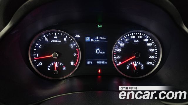Kia Stonic 2018 — photo 8