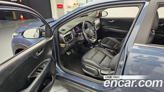 Kia Stonic 2018 — photo 10