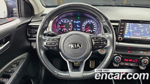 Kia Stonic 2018 — photo 13