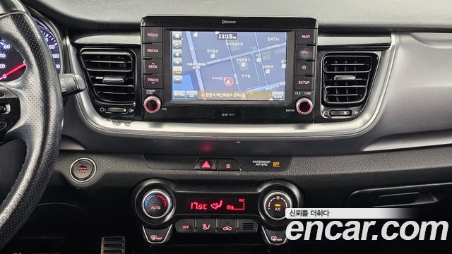 Kia Stonic 2018 — photo 14