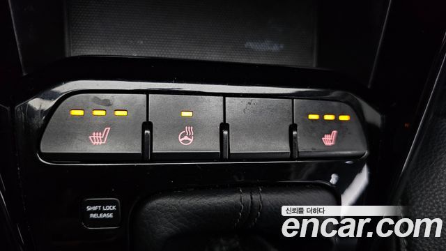 Kia Stonic 2018 — photo 16