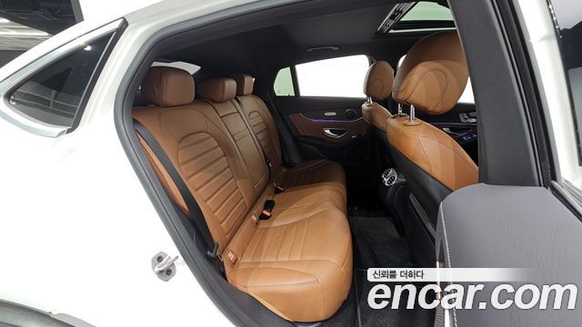 Mercedes-Benz GLC-Class 2023 — photo 17
