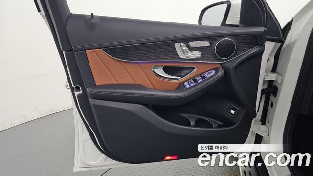 Mercedes-Benz GLC-Class 2023 — photo 14