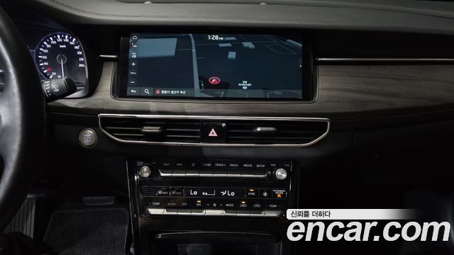 Kia K7 2021 — photo 14