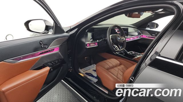 BMW 7-Series 2025 — photo 13
