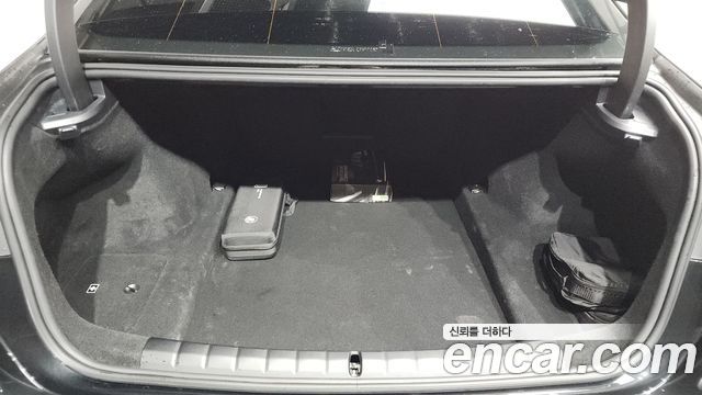 BMW 7-Series 2025 — photo 27