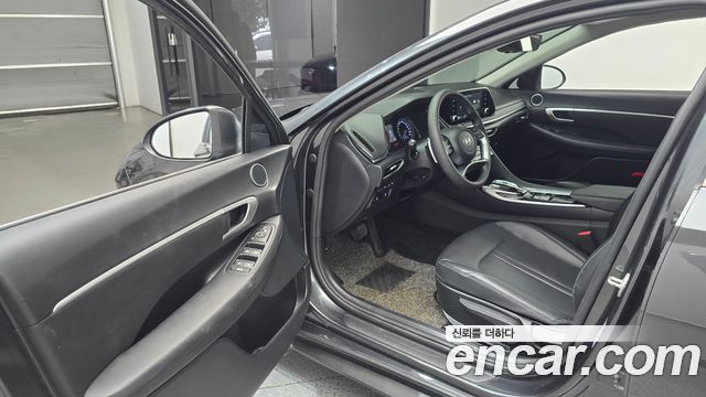 Hyundai Sonata 2021 — photo 13