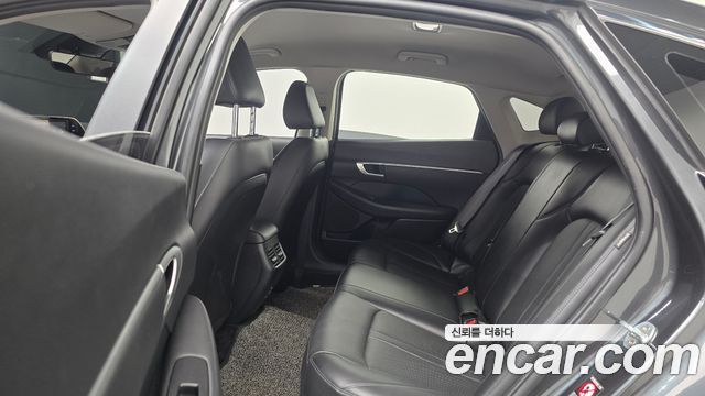 Hyundai Sonata 2021 — photo 18