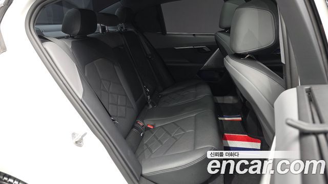 BMW 5-Series 2024 — photo 12