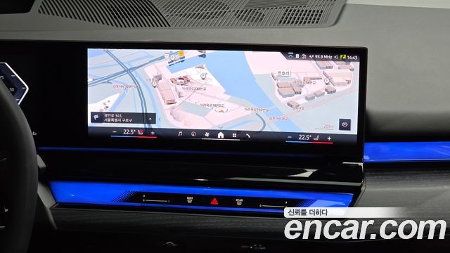 BMW 5-Series 2024 — photo 14