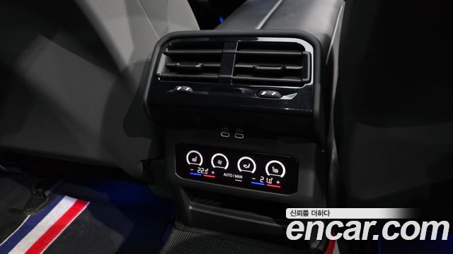 BMW 5-Series 2024 — photo 19