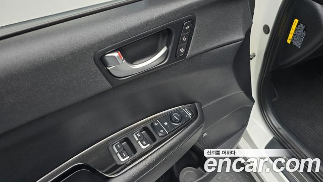Kia K5 2018 — photo 15