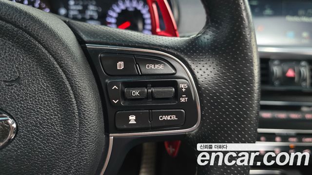 Kia K5 2018 — photo 17