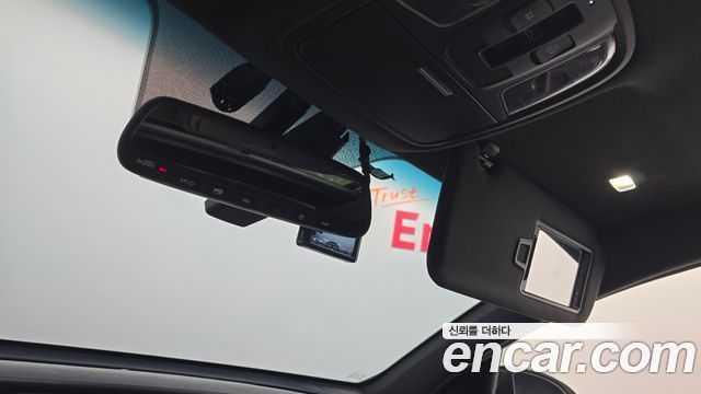Kia K5 2018 — photo 19