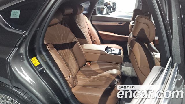 Genesis G80 2023 — photo 11