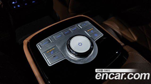 Genesis G80 2023 — photo 18