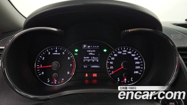Kia K3 2017 — photo 11