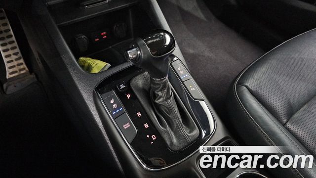 Kia K3 2017 — photo 12
