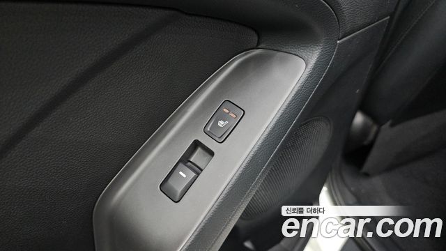Kia K3 2017 — photo 24