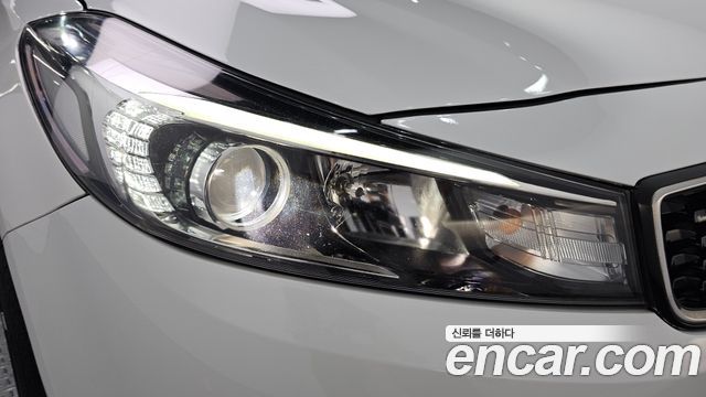 Kia K3 2017 — photo 8