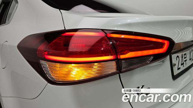 Kia K3 2017 — photo 9