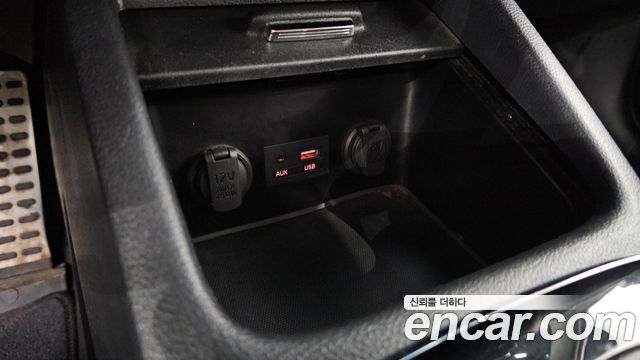 Kia K3 2017 — photo 28