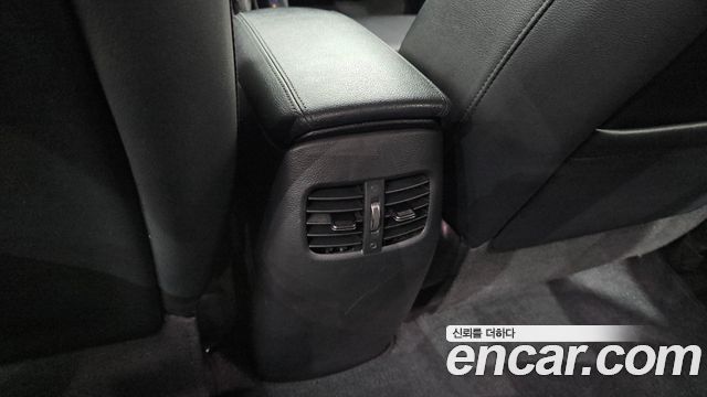 Kia K3 2017 — photo 31