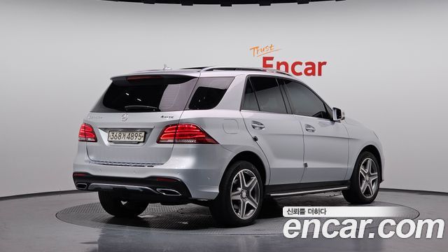 Mercedes-Benz GLE-Class 2016 — photo 2