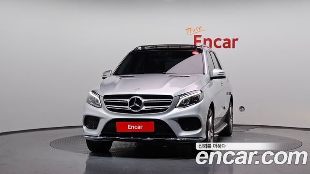 Mercedes-Benz GLE-Class 2016 — photo 3