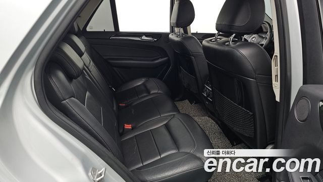 Mercedes-Benz GLE-Class 2016 — photo 11