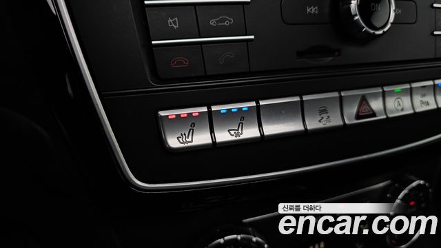 Mercedes-Benz GLE-Class 2016 — photo 17
