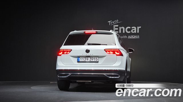 Volkswagen Tiguan 2022 — photo 4