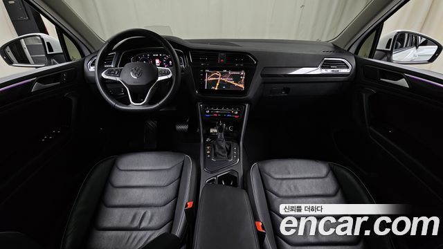 Volkswagen Tiguan 2022 — photo 10