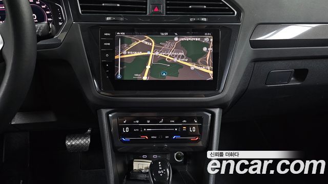 Volkswagen Tiguan 2022 — photo 20