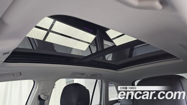 Volkswagen Tiguan 2022 — photo 24
