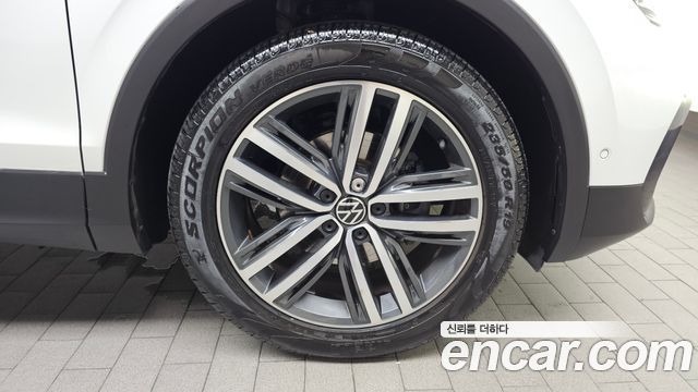 Volkswagen Tiguan 2022 — photo 7