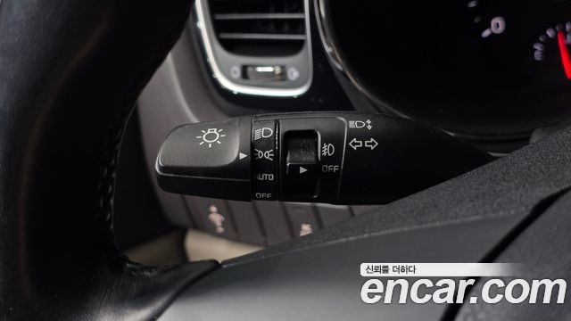 Kia Canival 2017 — photo 21