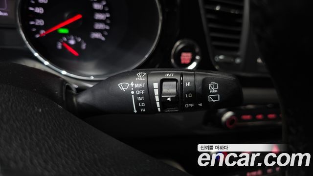 Kia Canival 2017 — photo 22