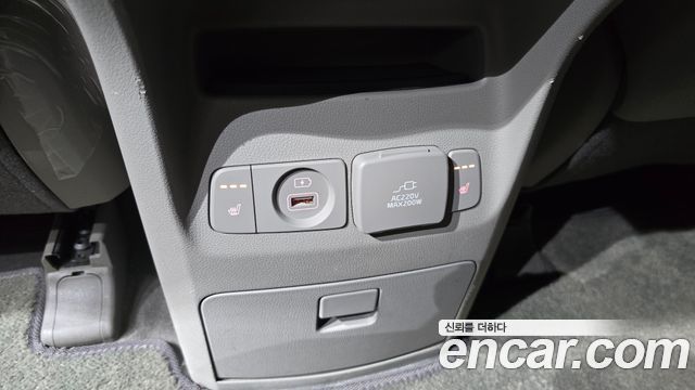 Kia Canival 2017 — photo 26