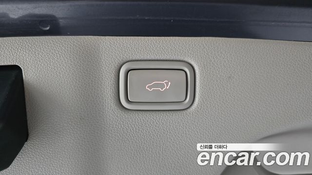Kia Canival 2017 — photo 27