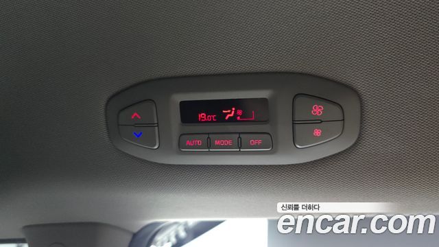 Kia Canival 2017 — photo 29