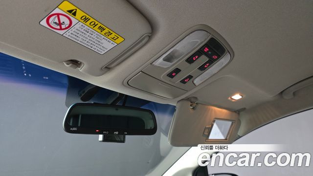 Kia Canival 2017 — photo 30