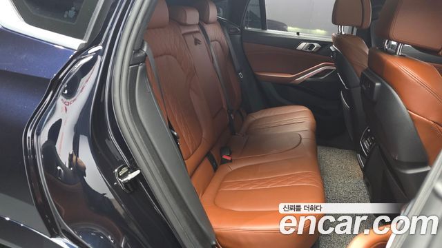 BMW X6 2022 — photo 11
