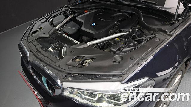 BMW 5-Series 2020 — photo 6