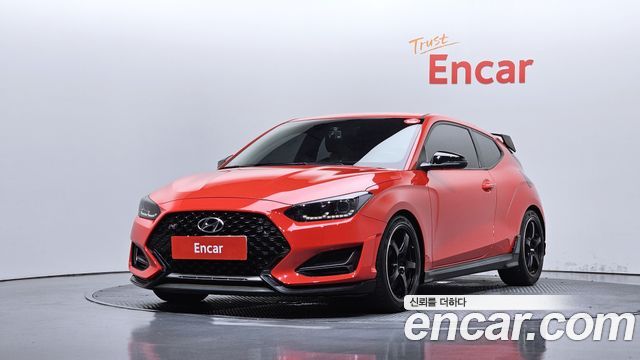 Hyundai Veloster 2019 — photo 1