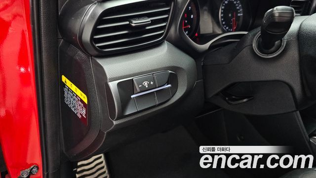 Hyundai Veloster 2019 — photo 22